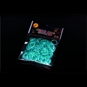 8000 pezzi in silicone all'ingrosso disponibili per bambini fasce per telaio crazy loom bands toys - Product Image 3