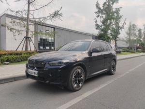 รถยนต์ไฟฟ้ามือสอง <span class=keywords><strong>iX3</strong></span> <span class=keywords><strong>2022</strong></span> รุ่นปรับโฉม (Facelift) SUV 286 แรงม้า ขับเคลื่อนล้อหลัง ระยะทางวิ่ง 535 กม. พวงมาลัยซ้าย นำเข้าจากจีน - Product Image 1