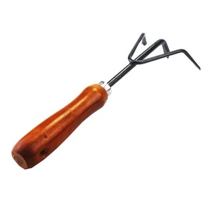 Outils horticoles <span class=keywords><strong>trois</strong></span> <span class=keywords><strong>dents</strong></span> râteau herbe labour outil acajou poignée <span class=keywords><strong>trois</strong></span> griffes ménage fleur culture - Product Image 1