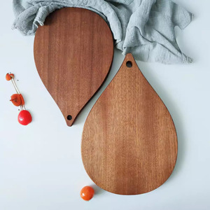 Tabla de cortar de madera maciza en forma de corazón, antibacteriana, no tóxica, fácil de limpiar, para preparación de alimentos en la cocina - Product Image 4