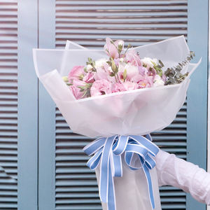 गर्म बेच 58*58cm फूल रैपिंग पेपर Subtransparent रंगीन प्लास्टिक पैकिंग फिल्म बढ़त में रेखा के साथ मुद्रण - Product Image 3