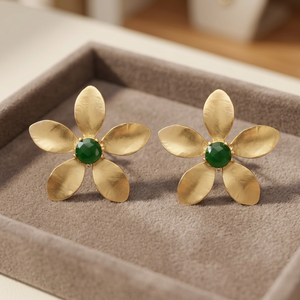 Boucles d'oreilles en laiton faites à la main avec perles, forme de fleur ethnique, plaquées or 14 carats, unisexe, mode bohème - Product Image 2