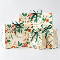 Sac cadeau en papier, motif floral de dessin animé Happy Times, sac à bonbons, sac souvenir, sac de rangement, ruban vert, logo personnalisé, vente en gros