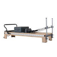 Mesin Pilates Reformer Kayu Solid Full Track dengan Bantalan Spons Elastisitas Tinggi, Desain Lengkung, Pegangan, Peralatan Gym Rumahan