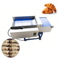 Machine à rouler la pâte à croissants au chocolat miniature, machine à façonner les croissants, machine à faire des croissants semi-automatique