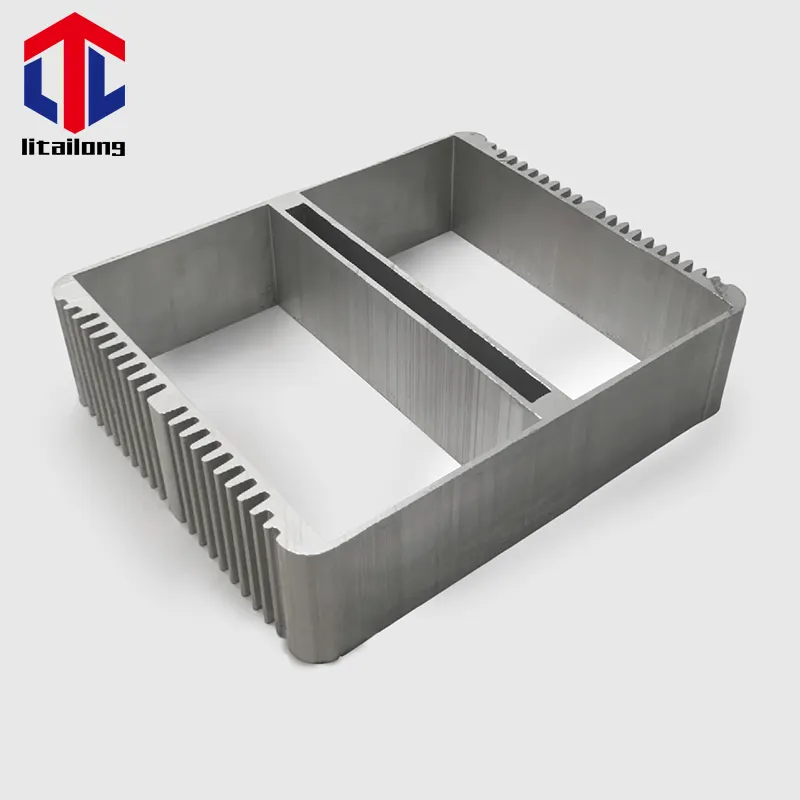 Taglio del dissipatore di calore industriale estruso in alluminio 6063 dissipatori di calore recinzione profilo di lavorazione cnc