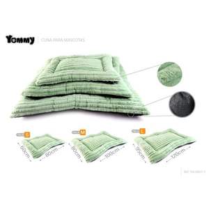 Set di Tre Cuscini per Cani in Pelliccia di Coniglio Verde Fumo, Lettini per Animali Domestici - Product Image 1