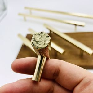 Brass Hammer Pattern Modern <strong>Bedroom</strong> Furniture Handles and <strong>Knobs</strong> for Kitchen and Wardrobe Single Hole T-bar - Product Image 4