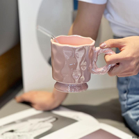 Mug en céramique à poignée torsadée, tasse à café mignonne pour femmes, couple, petit-déjeuner, cadeau d'anniversaire