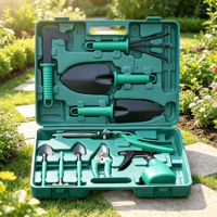 Ensemble d'outils de jardinage multifonctionnels verts : pelle, râteau, cisailles, arrosoir et autres outils à main polyvalents