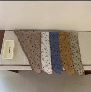 Sciarpa femminile in cotone <span class=keywords><strong>e</strong></span> lino con stampa digitale Vintage piccola sciarpa triangolare con manette a fiori - Product Image 6