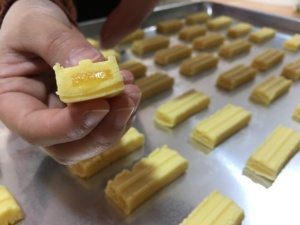 Máquina Profesional para Hacer Rollos de Higo HJ-860, Máquina para Galletas Newton, Máquina para Barras Rellenas de Dátiles - Product Image 6