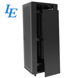 Gabinete de Red LE 42U con Puertas Delanteras y Traseras Ventiladas - Product Image 4