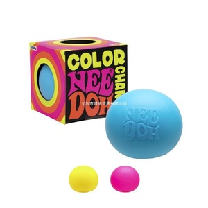 Balle sensorielle anti-stress Needoh, jouet sensoriel en plastique, 3 couleurs, silencieuse, souple, unisexe - Product Image 3
