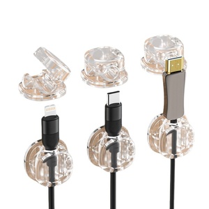 Organizador de Cables Retráctil Automático de Plástico Minimalista con Clip de Fijación con Resorte para Cargador de Teléfono Móvil - 2.4x2.4x1.6cm - Product Image 1