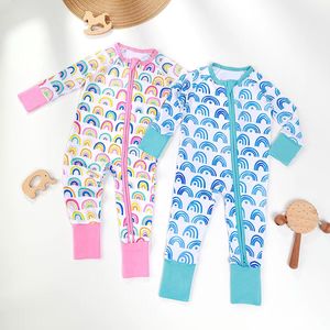 Kleding van bamboe voor baby's: romper, pyjama, slaappak met cartoonprint, lange mouwen, op maat gemaakt en direct leverbaar. - Product Image 1