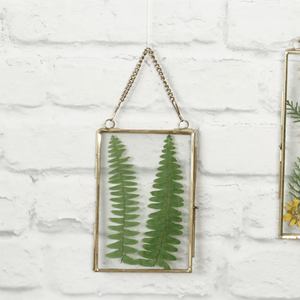 Cadre photo table métal et verre pour décoration murale couleur dorée cadre en verre classique métal tenture murale salon cadres photo - Product Image 1