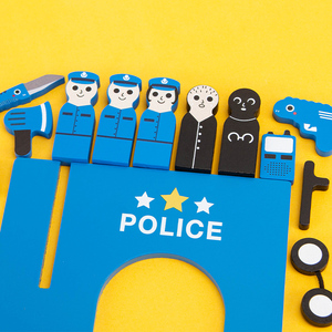Nuovo classico gioco di polizia in legno simulato Set di giochi di ruolo kit giocattolo per ragazzi e ragazze in età prescolare - Product Image 6