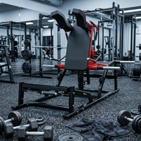 Machine à Squat Hack Type V à Charge Libre, Équipement Commercial de Musculation pour le Bas du Corps et les Fessiers