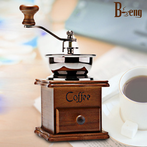 <span class=keywords><strong>เครื่อง</strong></span><span class=keywords><strong>บด</strong></span><span class=keywords><strong>กาแฟ</strong></span>แบบมือหมุน วินเทจ แกนเซรามิกขนาดเล็ก อุปกรณ์บดเมล็ด<span class=keywords><strong>กาแฟ</strong></span>แบบแมนนวล สำหรับดริป<span class=keywords><strong>กาแฟ</strong></span> ปรับแต่งโลโก้ได้ รุ่นคลาสสิค - Product Image 1