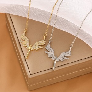 Collana con Ali d'<span class=keywords><strong>Angelo</strong></span> in Acciaio al Titanio, Placcata in Rame e Oro 18K, Ciondolo con Micro-Incastonature, Lusso Discreto - Product Image 5