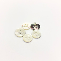 Véritable 2/4 Trous Couture Logo Gravé Personnalisé Robe Femme Gris Naturel Blanc Akoya Abalone Perle Trocas Shell Bouton