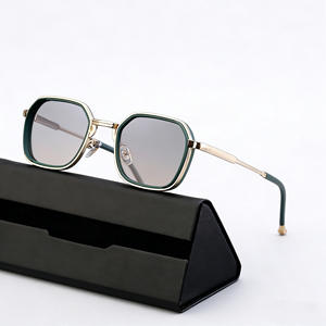 Nouvelles lunettes de soleil à monture carrée pour hommes, monture en métal noir, lentille en PC, Protection Uv400, pare-soleil de classe 2, WF 5G69 - Product Image 5