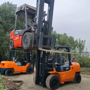 For 5T Used Forklift Rough Terrain Diesel Engine Two Stage Mast 3m Fork Height Construction Machinery Cheap Price - Product Image 3