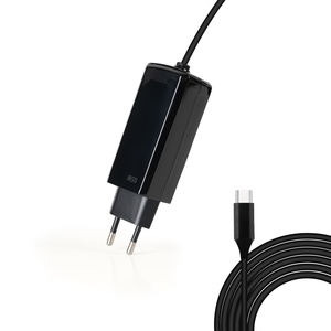 Caricatore portatile 65W USB-C PD, design cilindrico, ideale per caricare dispositivi elettronici in movimento. - Product Image 1