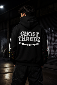 <span class=keywords><strong>Felpa</strong></span> Oversize <span class=keywords><strong>Nera</strong></span> <span class=keywords><strong>con</strong></span> Cappuccio da Uomo, Stampa Teschio e Grafica Toracica, Stile Streetwear, <span class=keywords><strong>con</strong></span> Maniche Effetto Osso e Schizzi di Vernice - Product Image 4