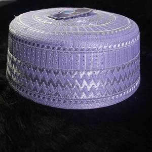 2025 Custom Qamis Modest Ethnic Style New Collection Men's Abaya Islamic Prayer Cap <b>Inspired</b> <b>by</b> Dubai for Middle Eastern Muslims - Product Image 3