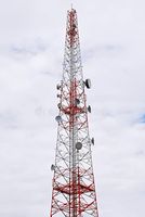 Accessoire de tour de télécommunication galvanisé à chaud de 45, 50, 55, 65, 70, 80 mètres, prix compétitif, systèmes de réseaux 4G