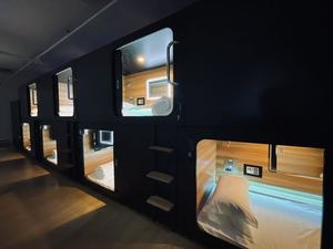 Perabot <span class=keywords><strong>Hotel</strong></span> Mewah Modern Jepang Kasur Busa Memori di Tempat Tidur Kapsul Kayu Langit-langit Bintang Bersinar untuk Ruang Tamu Kamar Tidur - Product Image 5