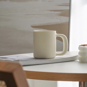 JINXIN fabrication à bas prix logo personnalisé drôle en porcelaine blanche vierge dégringolade dans une tasse en grès - Product Image 5