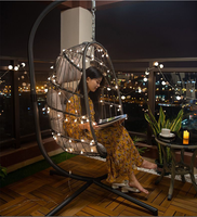 Fauteuil suspendu œuf pliable de luxe moderne toutes saisons avec support en acier, ensemble en rotin tressé pour extérieur, jardin et salon