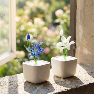 Lámparas de Cristal de Murano Hechas a Mano con Diseño de Narcisos en Maceta, Flores Eternas, Ideales para Regalos del Día de la Madre, Día del Maestro y Decoración del Hogar - Product Image 1