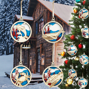 Venta al por mayor de adornos de placa de madera colgante de Navidad escena artesanal hueca rebanada de madera redonda grabado a mano adorno de árbol de Navidad - Product Image 3