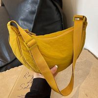 Sac banane tendance en nylon pour femme, sac de poitrine de voyage imperméable, sac à bandoulière mode