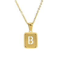 Bijoux unisexe plaqué or imperméable Collier en acier inoxydable lettre initiale gravée sans ternissure