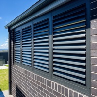 Volets de ventilation modernes en alliage d'aluminium, sur mesure, étanches, pour l'extérieur, résistants aux intempéries, avec pare-soleil architectural