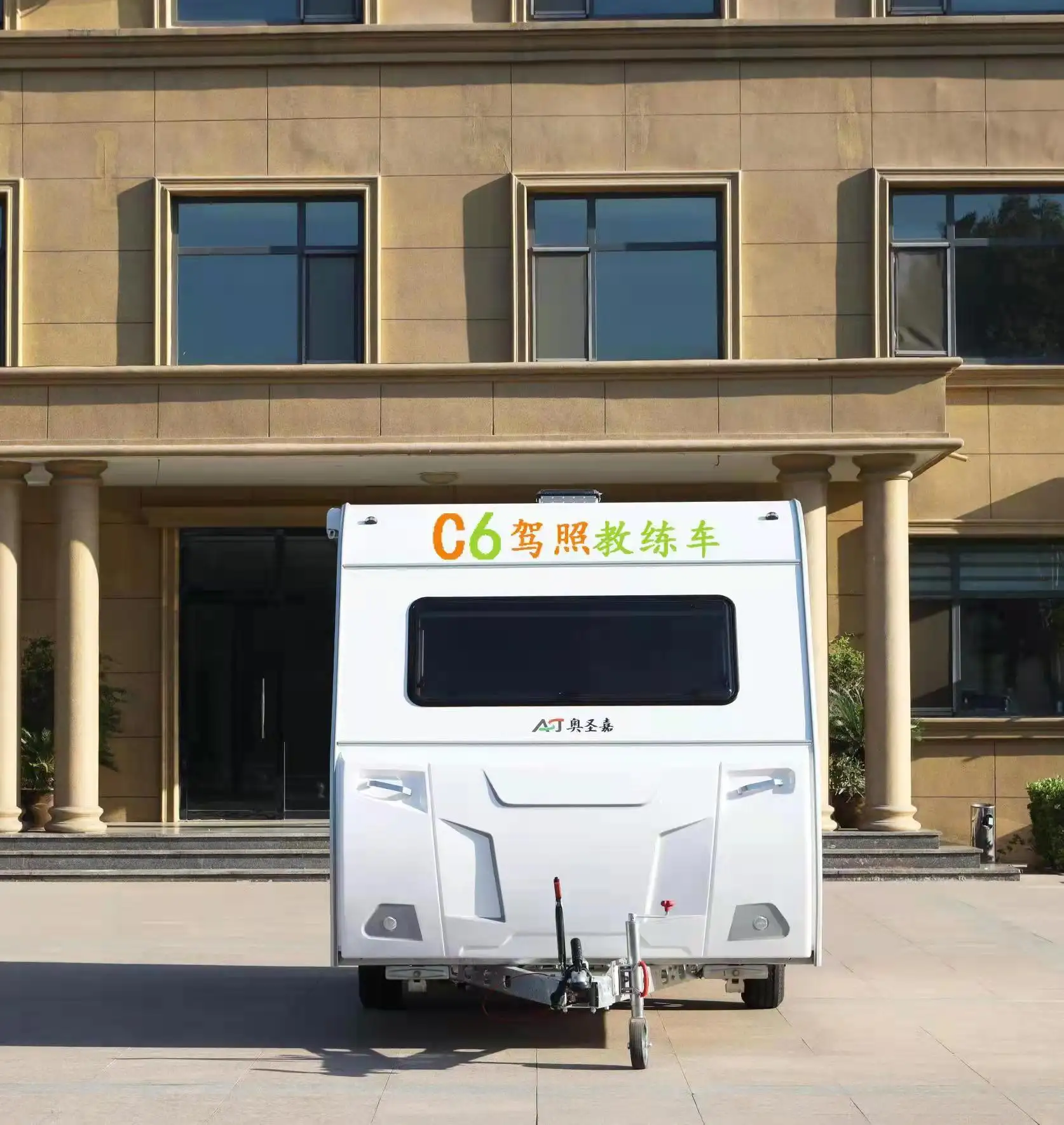 Luxury Rv Caravan Motor Homes Off Road Mobile House Travel Trailer Australia Caravan Camper for Family