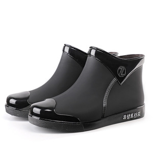 Bottes d'équitation minces pour femmes, chaussures d'eau, surchaussures à Tube court mignon Plus velours, chaussures de pluie à la mode pour femmes adultes, tendance la Plus chaude - Product Image 4