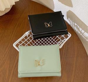Cartera pequeña de cuero PU para mujer con dije de mariposa, gran capacidad, múltiples ranuras para tarjetas, monedero para viajes diarios - Product Image 2