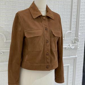 Manteau court en cuir véritable pour femmes, design unique, en daim de mouton véritable et doux - Product Image 3