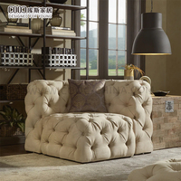 Sofá de lujo de alta calidad con diseño Chesterfield de 5 plazas extralargo con mechones para sala de estar, apartamento y hotel