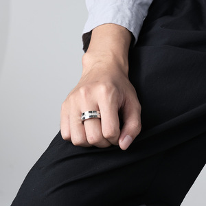 INS-anillo de acero inoxidable para hombre y mujer, sortija de diamante con zirconia, estilo europeo y americano - Product Image 3