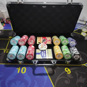 Custom 14G 200 300 500 Klei Poker Chips Set Met Uw Inlay Ontwerp Of Logo In Het Midden Van Poker Chip