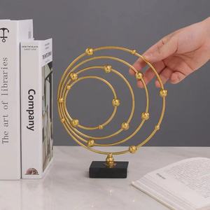 Gabinete <span class=keywords><strong>de</strong></span> vino <span class=keywords><strong>de</strong></span> TV <span class=keywords><strong>de</strong></span> lujo con luz moderna antigua, artesanías <span class=keywords><strong>de</strong></span> Metal creativas, arte del hierro, sombra <span class=keywords><strong>de</strong></span> Río <span class=keywords><strong>de</strong></span> montaña para sala <span class=keywords><strong>de</strong></span> estar, escritorio <span class=keywords><strong>de</strong></span> oficina - Product Image 3