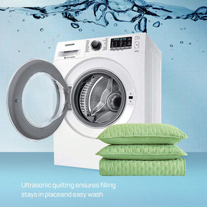 סט מצעים מיקרופייבר עם דוגמת פרחי שזיף ירוקים בוהקים, 80 גרם, עמידים בצבע, קלים לטיפול, סט שמיכת פוך - Product Image 3