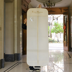 Bao đựng váy cưới, áo vest, quần áo may đo in logo tùy chỉnh, chất liệu vải không dệt thoáng khí, có cửa sổ trong suốt - Product Image 1